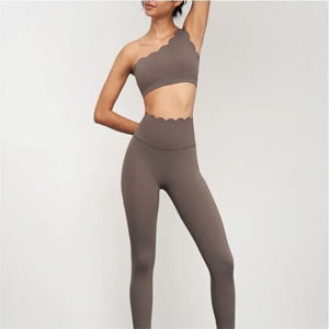Ensemble 2 pièces de vêtements de sport pour femmes, fabriqué en usine, respirant, comprenant un legging de yoga au-dessus du genou et un soutien-gorge de sport - Product Image 3