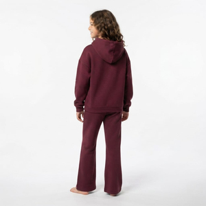 Conjunto Deportivo con Capucha Color Granate para Niñas, con Pantalones Largos con Pedrería, Ropa Casual, Ropa de Moda, Logotipo Personalizado - Product Image 2