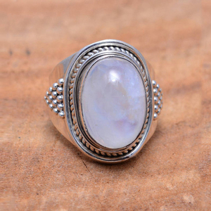 Bague en Pierre de Lune Naturelle Arc-en-ciel Faite à la Main en Argent Sterling, Bijou Bohème, Cadeau Pierre de Naissance de Juin - Product Image 1