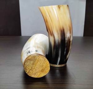 Vasos de chupito de cuerno de buey tallados a mano, estilo vikingo náutico, con grabado de ágata, copa de cuerno de vaca auténtico para bar. - Product Image 1