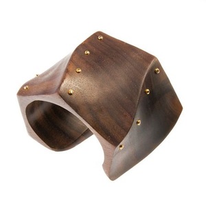 Bracelet en bois de style ethnique, magnifique bracelet en bois pour femmes, bijoux pour mariage, fête, festival, fabriqué par Apex Align - Product Image 3