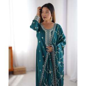 เสื้อขนาด XL ที่มีลายปักชุด Dupatta และชุด Dupatta พร้อมงานปักด้ายตามลำดับ - Product Image 4