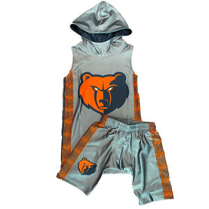 Ensemble de maillot sans manches à capuche avec logo d'ours gris-vert et short assorti, impression par sublimation, polyester respirant, unisexe pour enfants - Product Image 5
