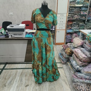 Women Green <b>Floral</b> Print V Neck Crop Top and <b>Long</b> <b>Skirt</b> 2 Piece Set Ruched Casual Outfit - Product Image 2