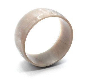 Bague artisanale en corne de buffle avec finition naturelle polie, bague en corne de bœuf avec style tribal traditionnel sculpté - Product Image 2