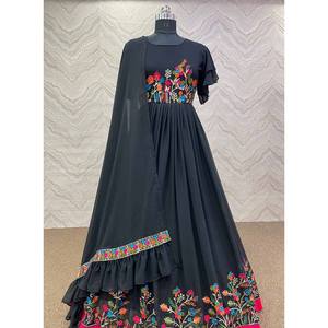 Vestido de Fiesta con Bordado de Georgette Elegante con Dupatta Negro - Product Image 1