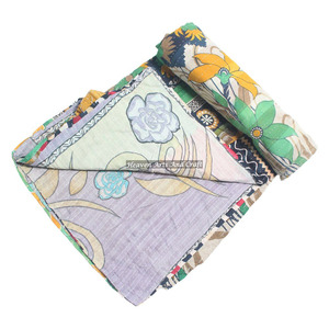 Indian Handmade Flower Floral Print Bedspread Bedding Blanket <b>Quilt</b> Indian Reversible Hand Stitched Heavy <b>Throw</b> Old Sari Blanket - Product Image 1