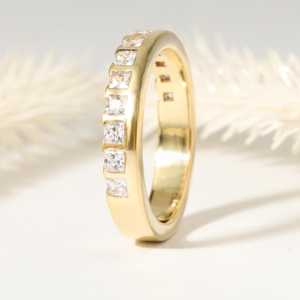 Bague Éternité Classique en Or Massif 9K 10K 14K 18K avec Diamant de Laboratoire Taille Princesse 0.72CT Couleur DEF Clarté VS VVS pour Mariage - Product Image 2