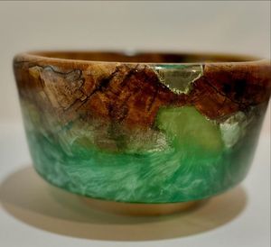 ชามเรซิ่นอีพ็อกซี่ทำมือพรีเมียมและไม้กระถินลายธรรมชาติ ปราศจากสาร BPA เคลือบเรซิ่นสำหรับอุปกรณ์รับประทานอาหารสุดหรู - Product Image 3