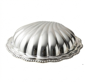 Beurrier rond en argent avec couvercle hermétique pour une conservation optimale, design classique, vaisselle de cuisine - Product Image 3