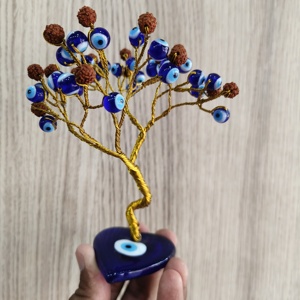 Fabriqué à la main bleu turc mauvais œil arbre avec des perles de Rudraksha sur la plaque de coeur bonne chance charme sagesse stabilité Fengshui Kavach - Product Image 3
