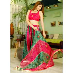 Ensemble Lehenga Choli Lilah Rani Kalidaar taille XS en chiffon pur avec impression numérique pour les occasions de mariage - Product Image 5