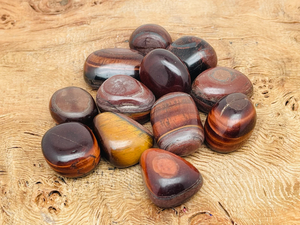 Piedras Talladas de Ojo de Tigre Rojo de 20-30 mm, Forma Irregular, Venta al por Mayor, Reiki, Feng Shui, Amuleto, Decoración del Hogar, Origen Gujarat - Product Image 4