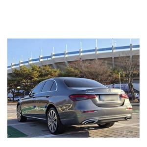 Mercedes-Benz Clase E E300e 4MATIC Exclusive 2023, 49,695 km, Caja de Cambios Automática, Volante a la Izquierda, Cámara Trasera - Product Image 4