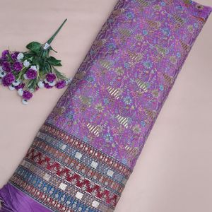 Tissu Crêpe Violet Léger Brodé de Paillettes Florales, Tissu Tissé Léger de 54 Pouces, Matériau de Luxe pour Travaux Daman, Idéal pour Kurtis, Tuniques et Anarkalis - Product Image 1