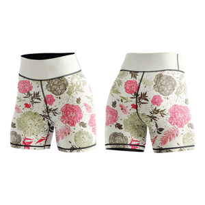 Pantalones cortos de yoga sin costuras para mujer con logo personalizado, talla única, control de abdomen, leggings cortos sólidos, amigables con la piel, para deporte y fitness. - Product Image 3