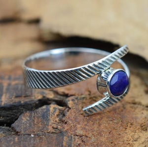 Bague Ronde en Saphir Bleu, Argent Sterling 925, Bijou Fait Main, Pierre de Naissance de Septembre, Cadeau pour Femme, Usage Quotidien, Fournisseur en Gros - Product Image 4
