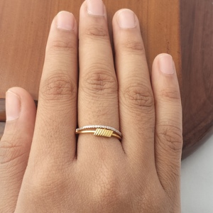 Anillo de boda minimalista apilable de diseño Namivaa, elegante para uso diario, joyería fina para mujer, regalo - Product Image 5