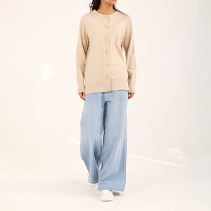 Cárdigan Casual Otoñal para Mujer, Ecológico, con Logotipo Personalizado, al por Mayor, Cárdigan Beige Acogedor con Botones, Cárdigan 100% Algodón - Product Image 1