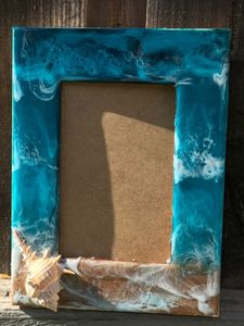 Decorative Resin Photo Frame with Artistic Handmade Craftsmanship for Living Room Display - Product Image 2