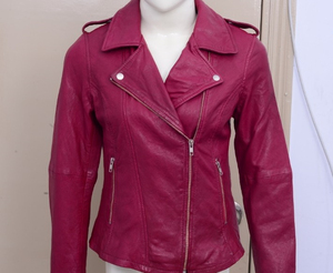 <b>Women's</b> Cow Skin Knitted Moto <b>Jacket</b> Customized Color Solid Color Full Sleeve Zipper Closure Regular Length Anti-Wrinkle Cotton - Product Image 3