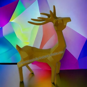 Estatua de ciervo de aluminio con impresión personalizada en tono amarillo, escultura temática de anime para decoración de hotel, hogar, oficina, escuela o cafetería - Product Image 3