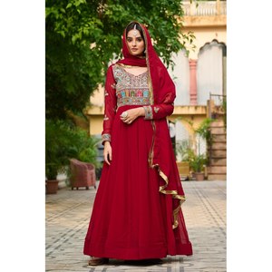 Vestido de Fiesta Hecho a Mano, Cintura Imperio, Silueta en A, Tela de Chifón con Lentejuelas y Bordado Multihilo - Product Image 2