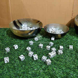 Juego de huesos artesanal tallado en blanco, cuadrado, de arte y coleccionismo, a precio económico - Product Image 4