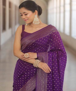 Purple Silk Saree With Embroidered Border Traditional Indian Wedding Wear For Women <b>Floor</b> Length Regular Fit All Seasons - Product Image 2