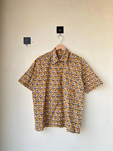 เสื้อเชิ้ตผู้ชายผ้าฝ้ายแท้ ระบายอากาศได้ดี ลายดอกไม้ คอวี กระดุมเขาสัตว์ สวมใส่สบายๆ ในฤดูร้อน - Product Image 3