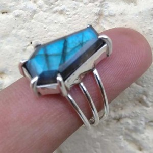 Natural <b>Labradorite</b> Coffin <b>Ring</b> Solid 925 Silver Artisan Gemstone <b>Ring</b> - Product Image 3