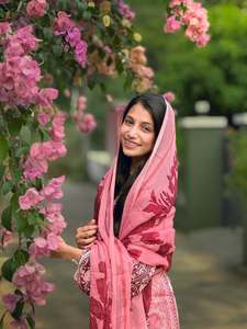 ชุดสาหรี่กะมีซผ้าฝ้ายอินเดียปากีสถาน ดีไซน์ทันสมัย งานปักลายสวยงาม แบบดั้งเดิม ล่าสุด สำหรับงานปาร์ตี้ผู้หญิง - Product Image 4