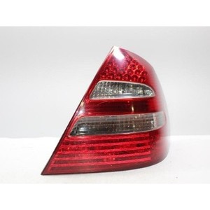 Feu arrière droit d'occasion OEM A2118200664 pour Mercedes Classe E 2001-2006 - Product Image 2