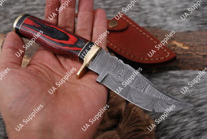 Cuchillo de Caza Exótico Damasco con Funda de Cuero Rojo-Negro Multicolor, Supervivencia al Aire Libre, EDC, Hecho a Mano Premium, Bajo MOQ, Venta al por Mayor - Product Image 2