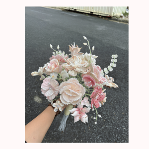 Ramo de Novia Hecho a Mano con Conchas Marinas de Vietnam, Flores para Boda Costera en Ninh Thuan, Decoración Ecológica para Ceremonia en la Playa - Product Image 2
