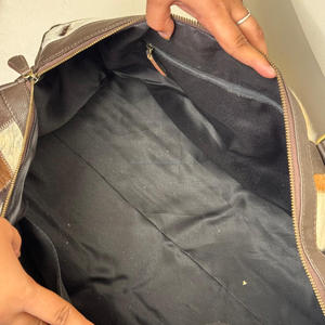 Vente en gros de bagages en cuir de vachette patchwork en poil de vache pour l'extérieur Sac de voyage pour costume d'affaires Sac polochon de luxe - Product Image 6