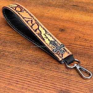 Bracelet Concho en cuir repoussé à la main tendance de luxe pour les porte-clés en cuir de vachette occidental des femmes pour les clés de voiture lanière en cuir véritable - Product Image 4