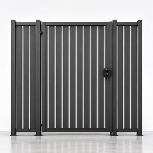 Portail extérieur en fer forgé de style rustique avec design à lattes verticales, surface finie, ouverture à battant, fonctionnement par poussée-tirage - Product Image 1
