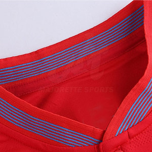 Uniforme de fútbol para hombre de alto rendimiento, material que absorbe la humedad, conjunto de camiseta y pantalones cortos duraderos para jugadores profesionales - Product Image 3