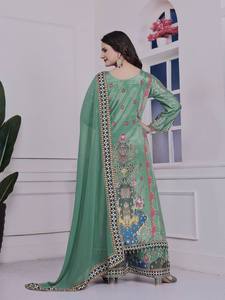 Ensemble Anarkali Kurta Palazzo vert à imprimé numérique avec dupatta assorti - Product Image 3