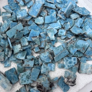 Materia prima de larimar natural TFH, hasta 5 kg disponible para la venta, calidad AAA, matriz de larimar en bruto para cortar y sin cortar disponible. - Product Image 2