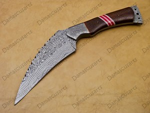 Couteau Tracker en Acier Damas Forgé à la Main, Lame Pleine Longueur, pour Survie en Extérieur et Chasse, Lame Fixe, Manche en Bois, DIY OEM, Dentelé - Product Image 3