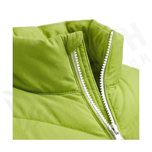 Chaqueta Acolchada Verde para Mujer, Invierno, Cuello Alto, Manga Larga, Relleno de Poliéster, Cierre de Cremallera, Largo Regular, Color Sólido - Product Image 4