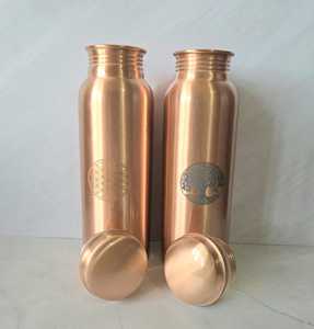 Bouteille d'eau sport en cuivre pur, écologique, martelée, imprimée, bienfaits pour la santé, taille personnalisée, couvercle, gym, école, 1000 ml - Product Image 1