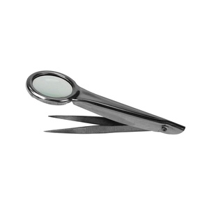 Pinzas de Precisión Profesionales y Duraderas con Punta Lisa de Acero Inoxidable de Grado Quirúrgico, Seguras para la Depilación Facial en Hombres y Mujeres - Product Image 4