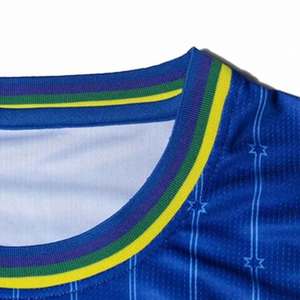 Ensemble d'uniformes de basket-ball classiques pour équipe avec logo personnalisé |   Conception sans manches respirante |   Tenue de sport unisexe d'été 100% polyester - Product Image 4