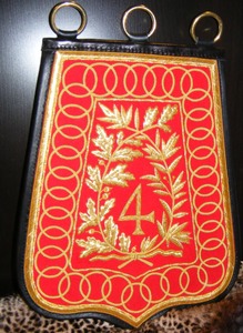 Banderola Tradicional con Insignia de Lingotes de Oro, Bandera Bordada en Satén Resistente con Borlas de Lingotes de Oro - Product Image 3
