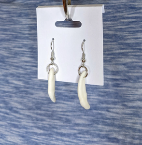 Pendientes de Hueso de Fémur Impresos en 3D, Pulidos, Ecológicos, Joyería Anatómica Divertida - Product Image 1