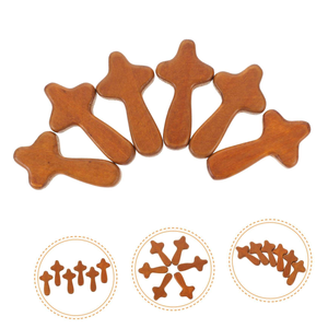 Mini Mano de Madera Sosteniendo la Cruz, Regalo Religioso Cristiano - Product Image 4