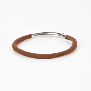 Bracelet en cuir suédé cousu à la machine de haute qualité le plus vendu au meilleur prix - Product Image 3